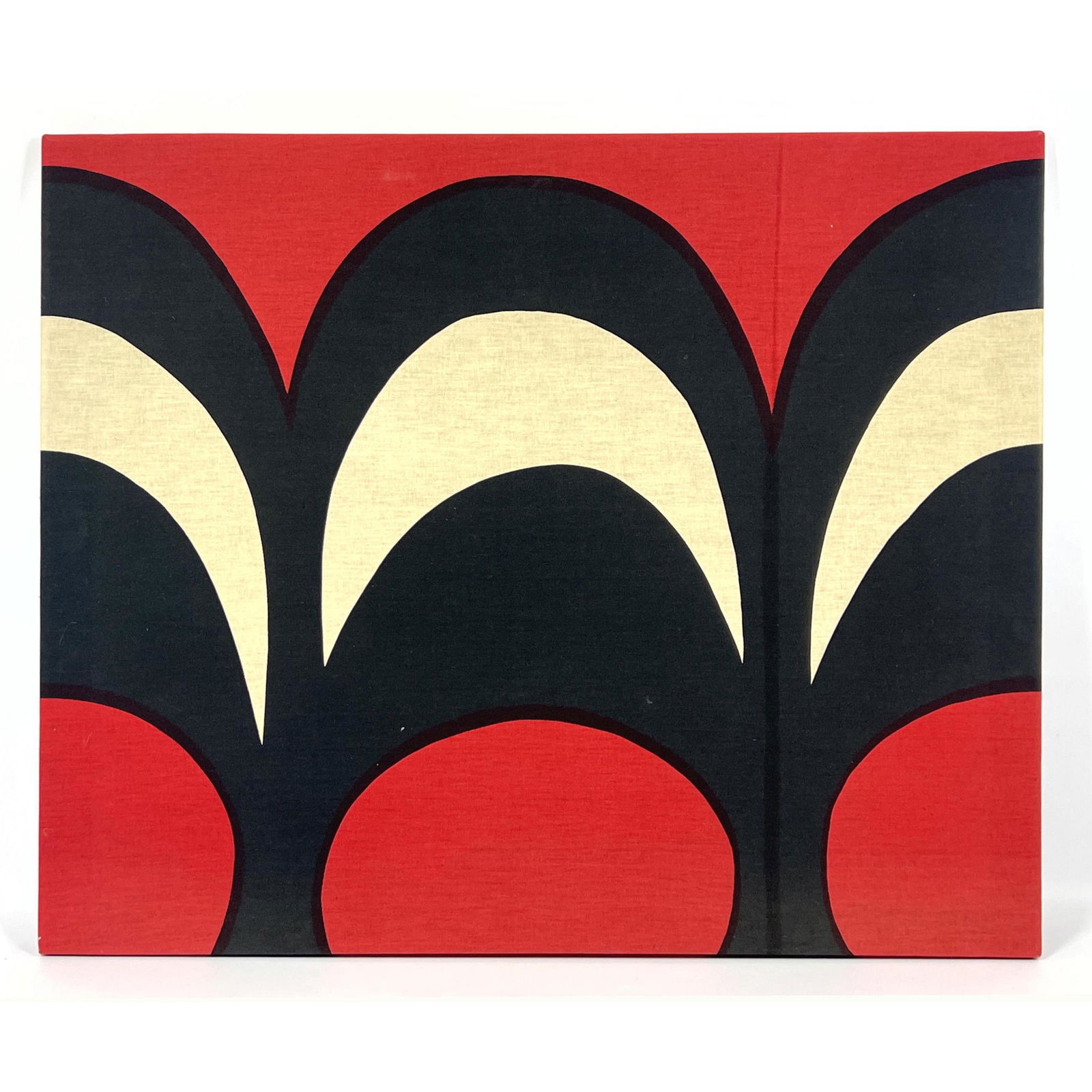 MARIMEKKO Graphic Printed Fabric Wall Art. Stretched Fabric. "Maija Isola "Kaivo" Marimekko by Suomi (1 of 6)