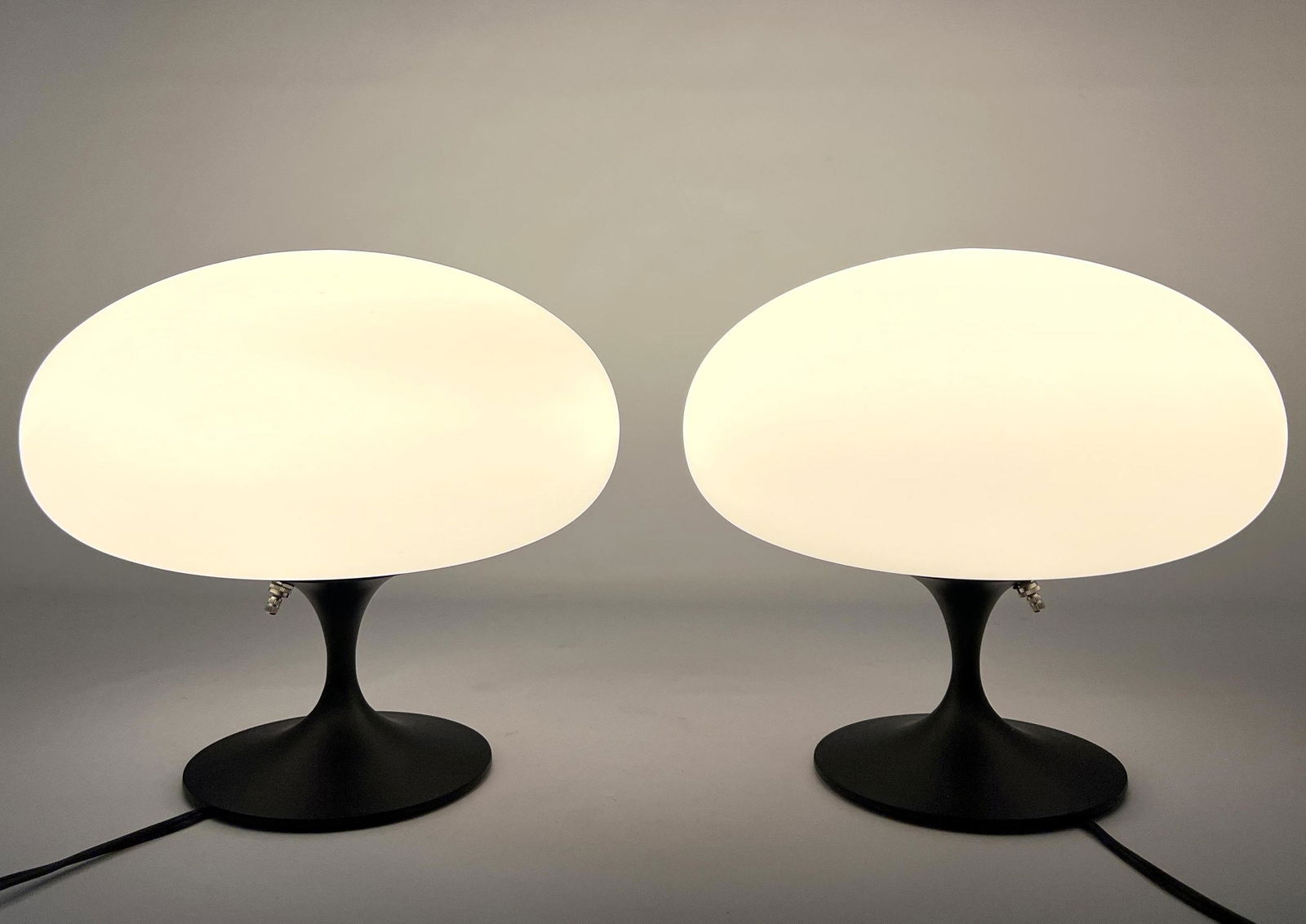 Pr DESIGNLINE Contemporary Stemlite Mushroom Lamps. Black bases with frosted glass mushroom cap shad (1 of 6)