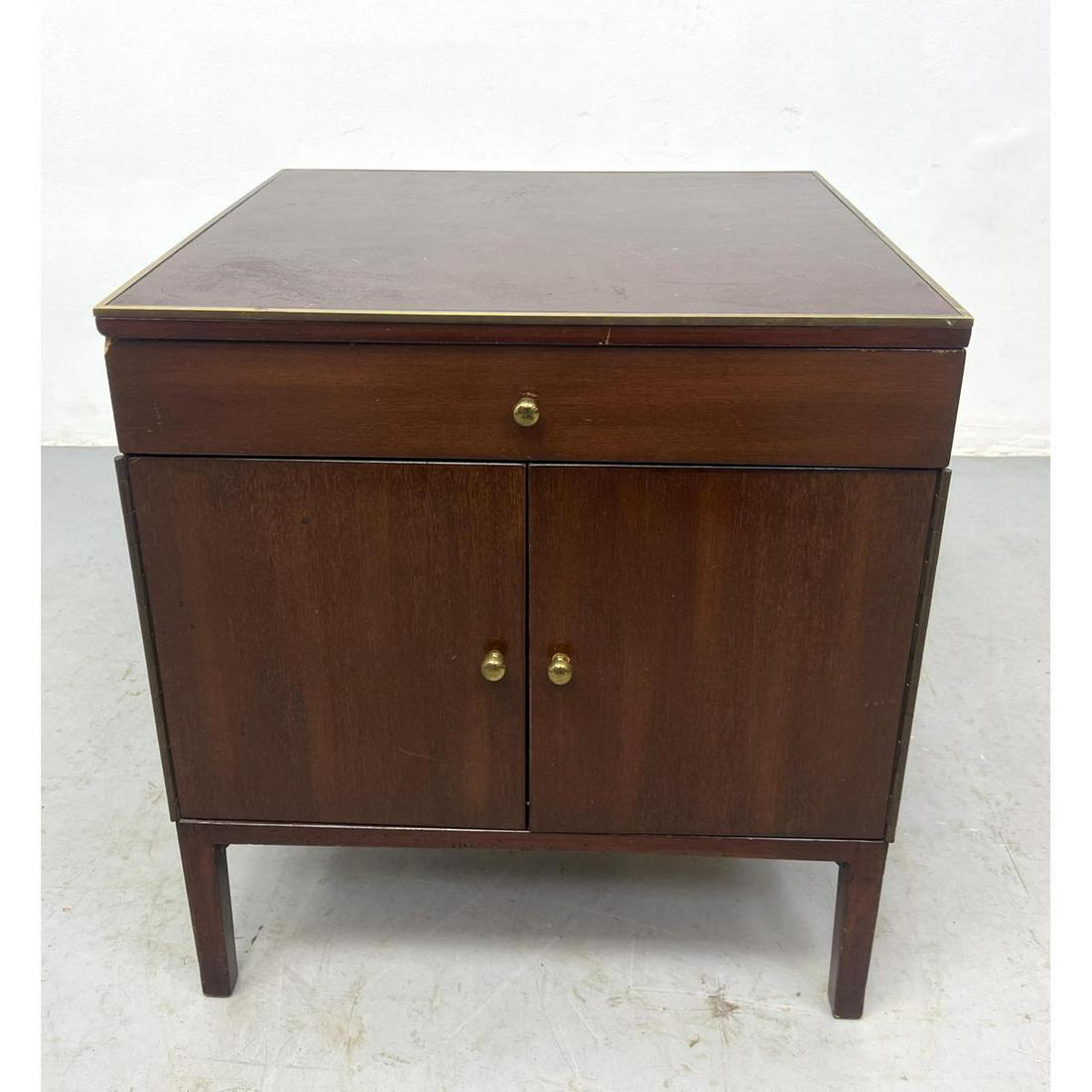Paul McCobb Attributed Side Table Night Stand. (1 of 9)