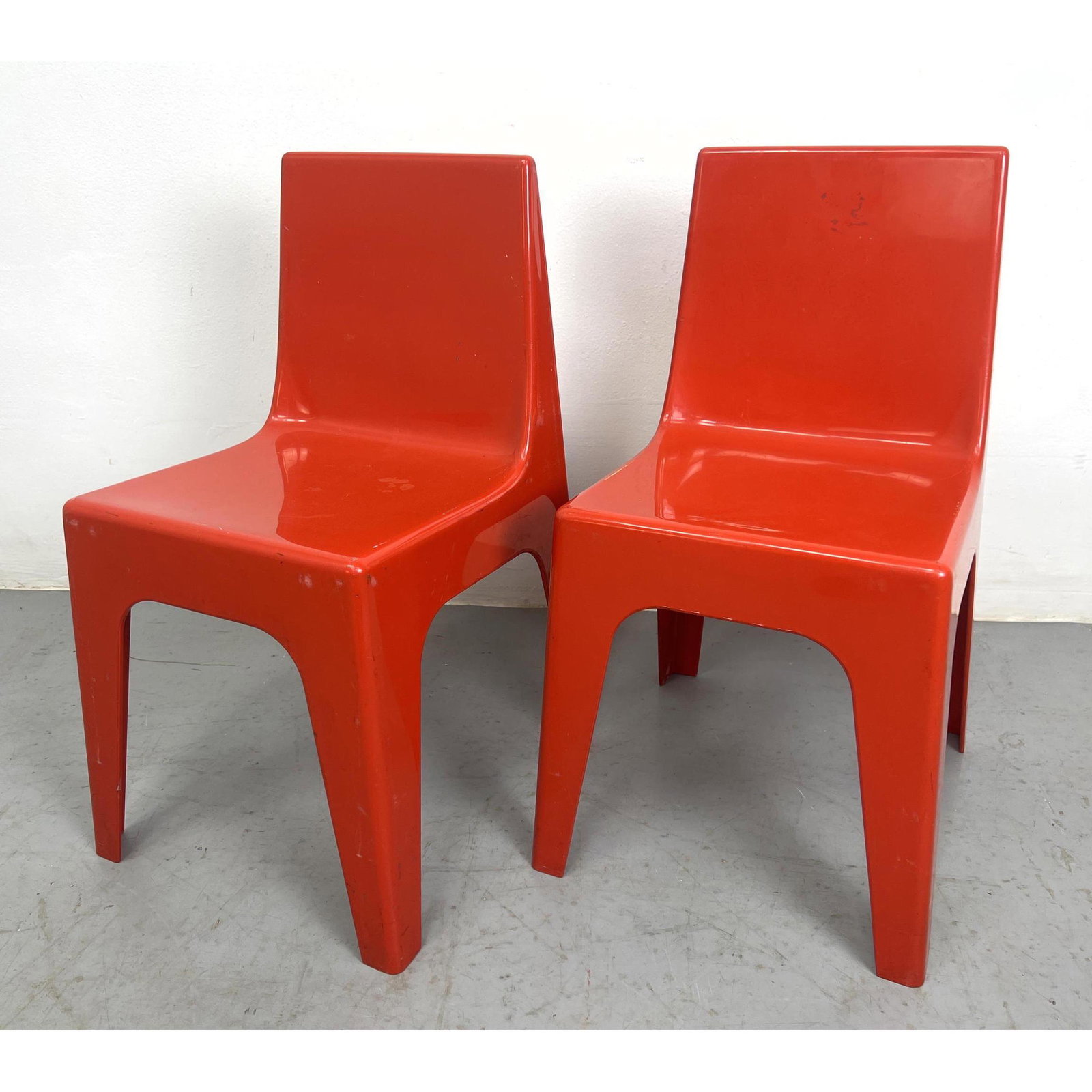 Pr of VALON Design red stackable child chairs. MR 303 (1 of 7)