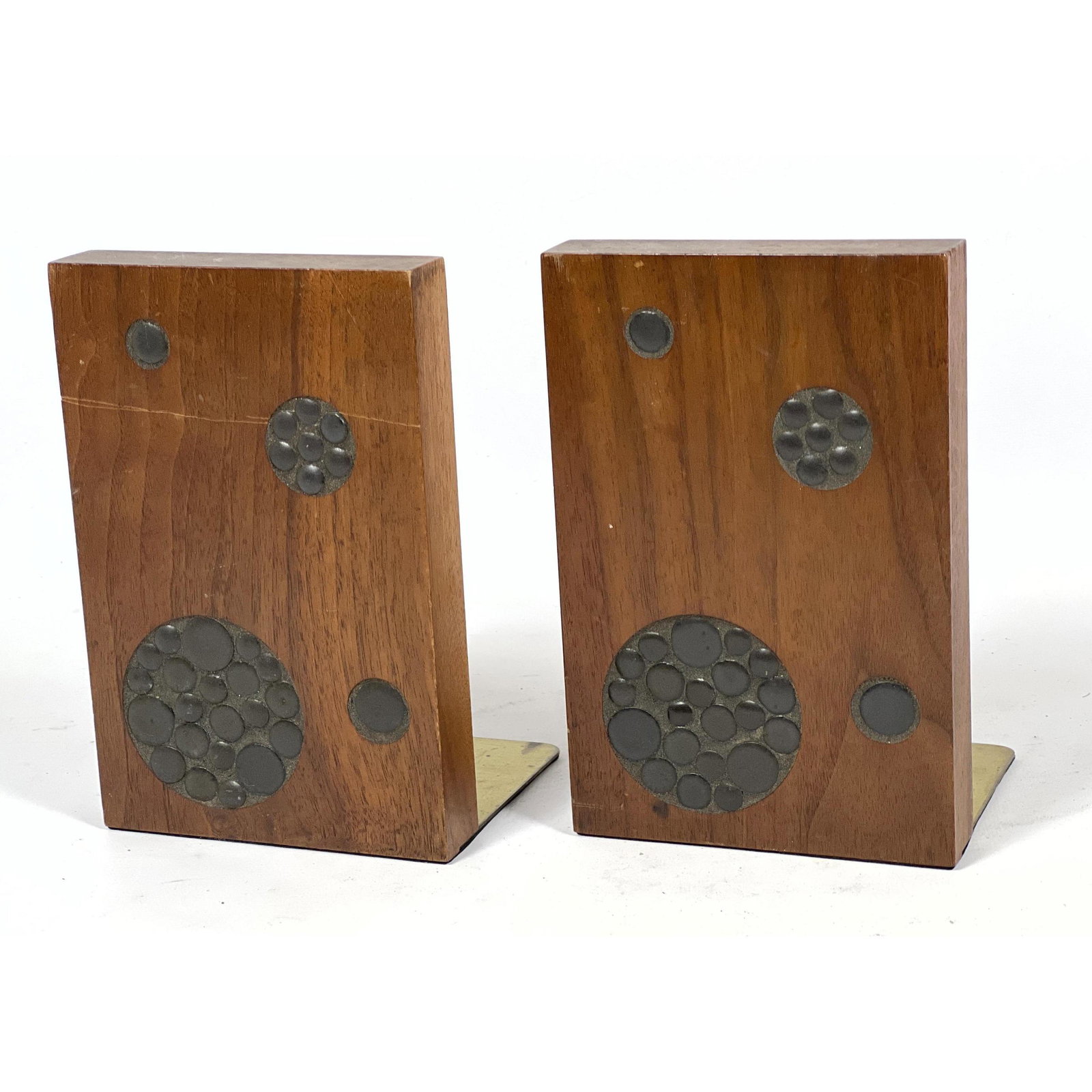 Pair Gordon and Jane MARTZ for MARSHALL STUDIOS book ends Black Pebble.: Pair Gordon and Jane MARTZ for MARSHALL STUDIOS book ends Black Pebble. Dimensions: H: 7.5 inches: W: 5 inches: D: 5 inches --- We offer curbside delivery to NYC, Manhattan, Close Brooklyn, Hoboken ab