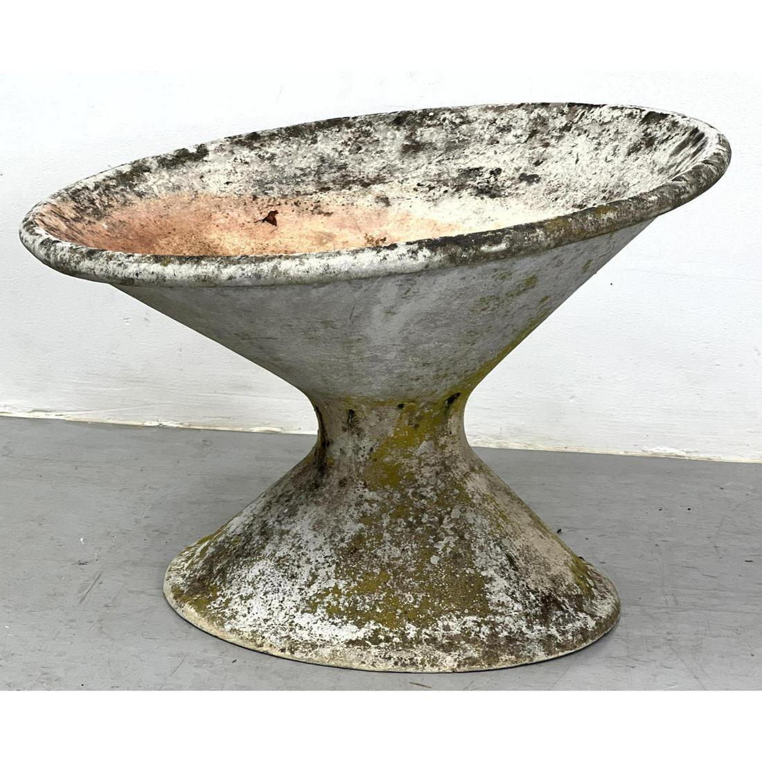 WILLY GUHL tilt planter. Saucoupes. Double Cone. Patio. Outdoor. Garden. (1 of 7)