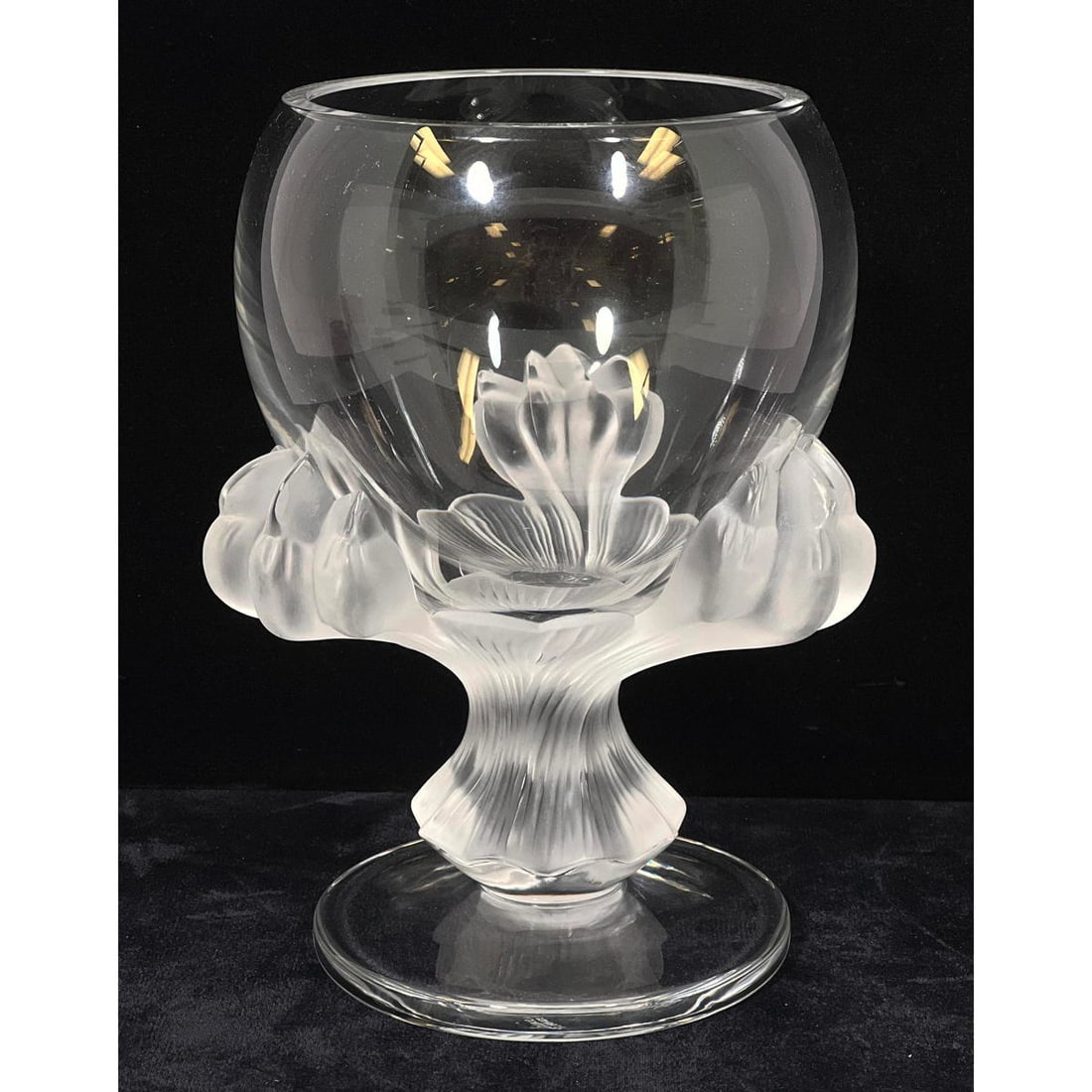 Lalique France Crystal Vase with frosted base. Bagheera Lion Paws Vase: Lalique France Crystal Vase with frosted base. Bagheera Lion Paws Vase Dimensions: H: 8.5 inches: W: 5.5 inches: D: 5.5 inches --- US Packing and Shipping charge: $35 Plus insurance at a rate of $1 pe
