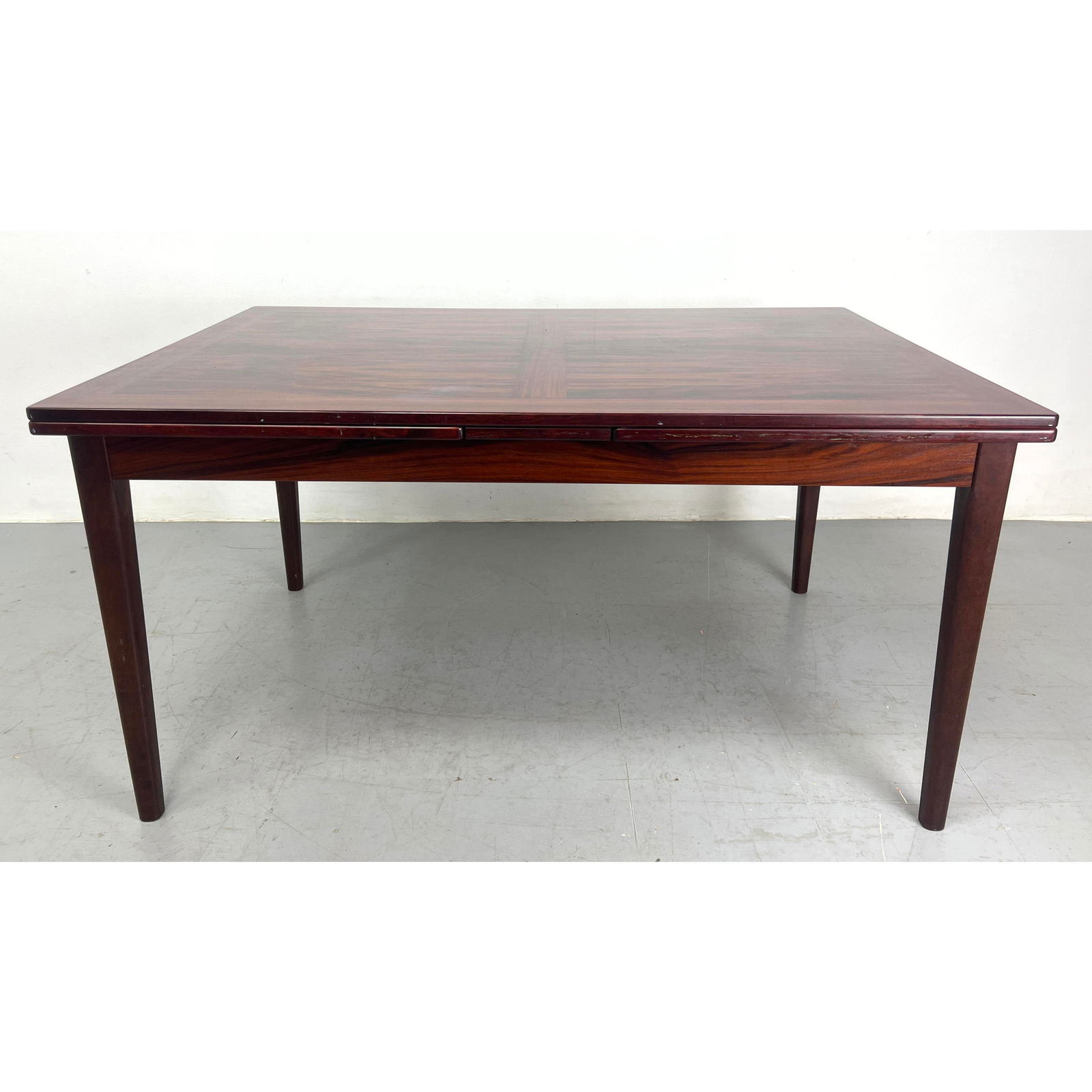 Skovby Rosewood Refractory dining Table. Nice grain. (1 of 11)