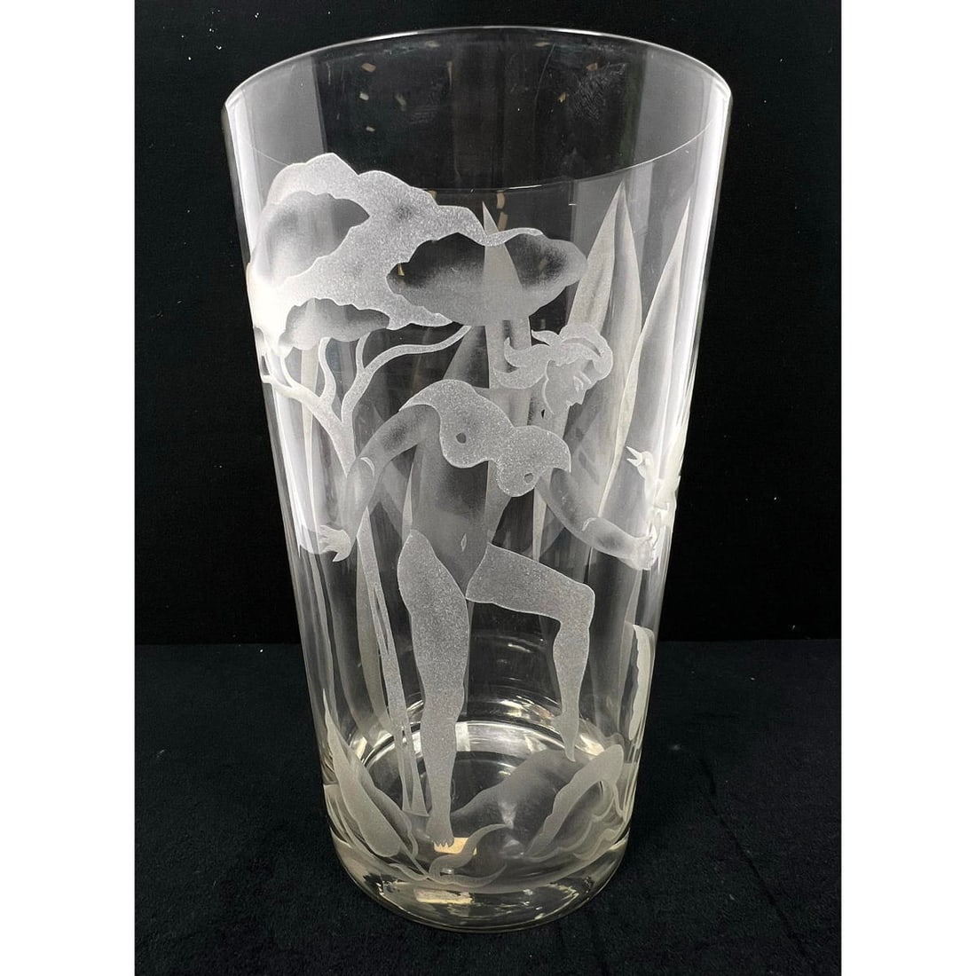 Franz Grosz Art Deco etched glass vase depicting wood nymph with bird (1 of 10)