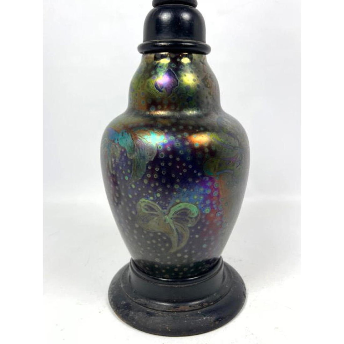 Weller SICARD SICARDO Art Pottery Table Lamp. Signed. Leaf design on overall speckled form. Purples (1 of 13)