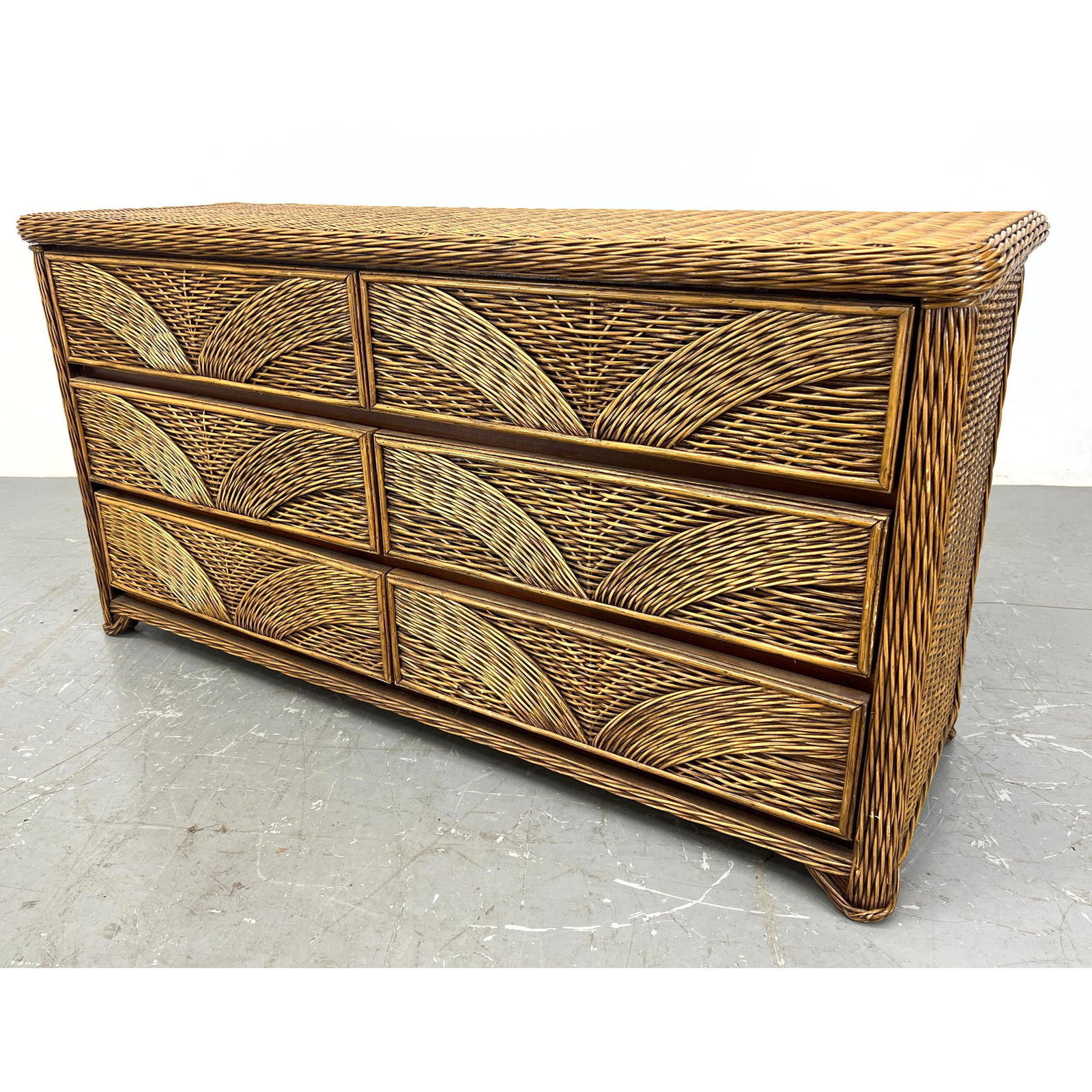 Woven Wicker 6 Drawer Chest Dresser. Chevron design. (1 of 13)