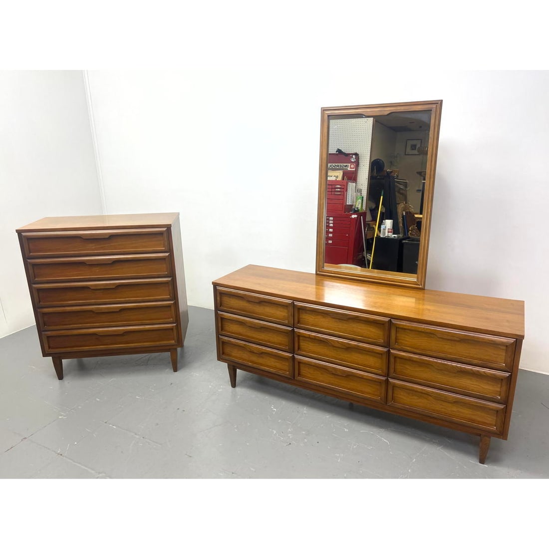 Bassett mid cheap century modern dresser