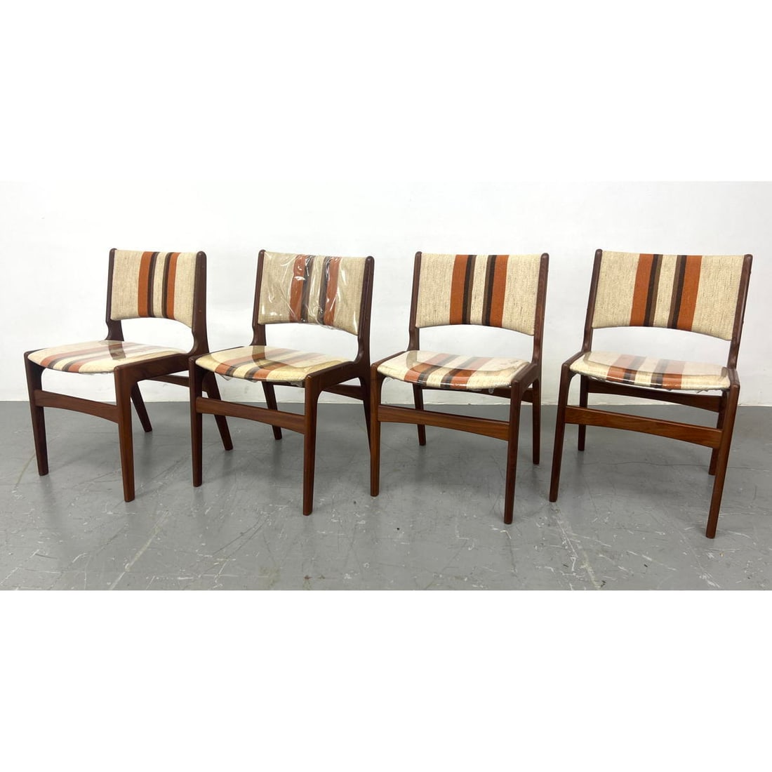 Set 4 Danish Modern Teak Modern Dining Chars. Teal frames and striped upholstery. Mid Century 70's v: Set 4 Danish Modern Teak Modern Dining Chars. Teal frames and striped upholstery. Mid Century 70's vibe. Label. Dimensions: H: 30.75 inches: W: 19.25 inches: D: 20.25 inches - Seat Height: 18 inches -