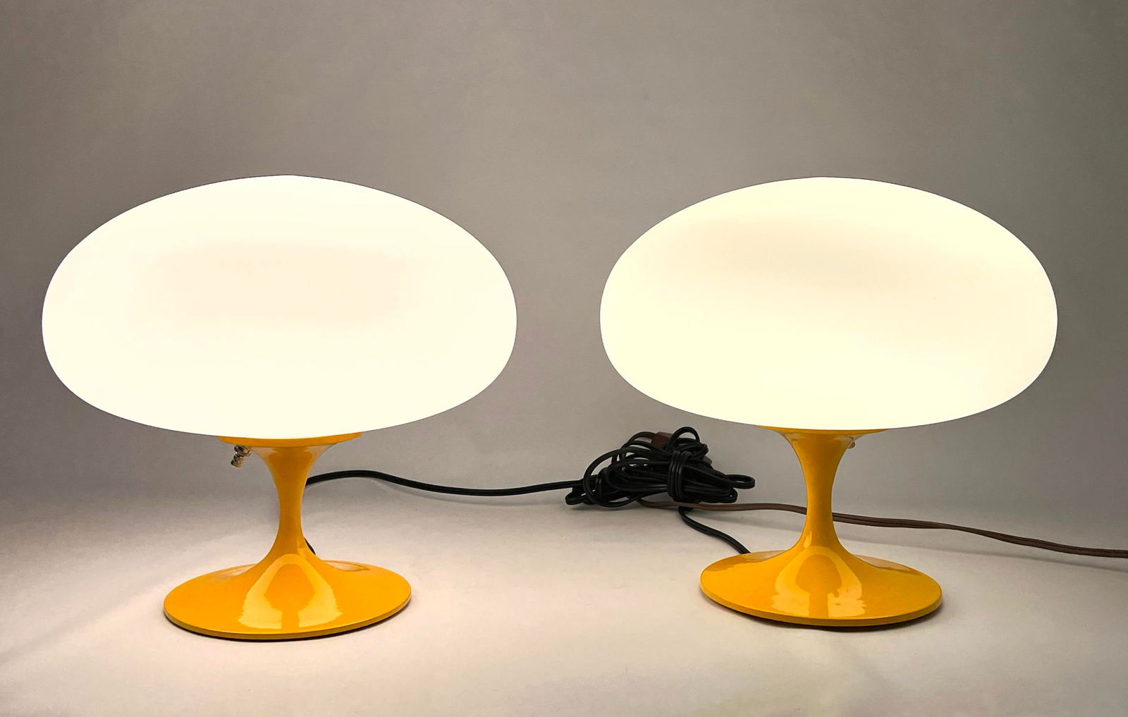 Pr DESIGNLINE Contemporary Stemlite Mushroom Lamps. Mustard Yellow bases with frosted glass mushroom (1 of 13)