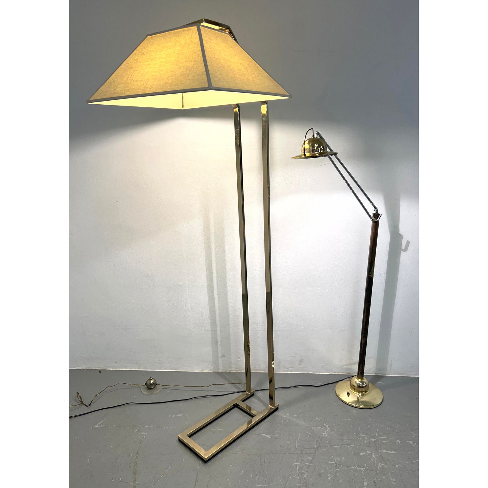 2pcs Mid Century Modern Brass floor lamps. 1 Adjustable. Some (1 of 18)