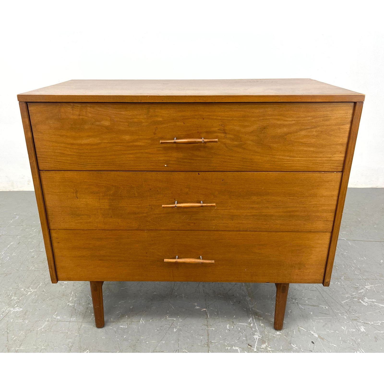 PAUL McCOBB American Modern Walnut Bachelor's Chest. For PLANNER GROUP. Stylish pulls. Label. (1 of 13)