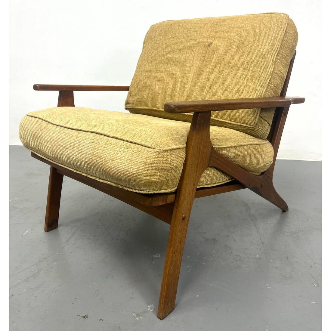 Mid Century Modern Lounge Chair with angled legs.: Mid Century Modern Lounge Chair with angled legs. Dimensions: H: 29 inches: W: 29 inches: D: 32 inches - Seat Height: 18 inches ---