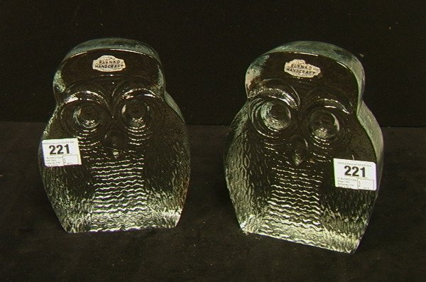 PR BLENKO Clear Glass OWL Bookends. Foil label. 2: PR BLENKO Clear Glass OWL Bookends. Foil label. 2 PCS. -- Dimensions: H: 7 inches: W: 5.5 inches: D: 2 inches --- US Shipping charge: $28