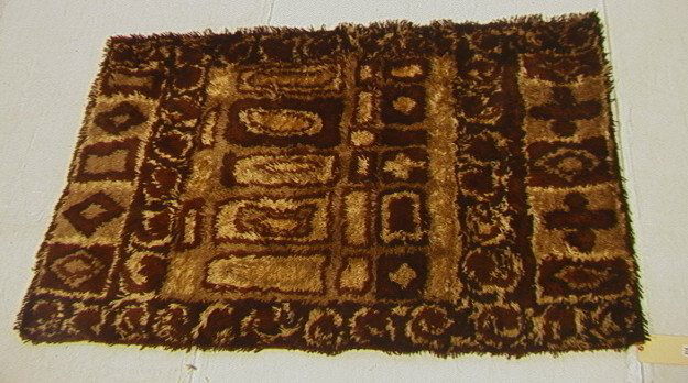 EGE RYA Shag Carpet Organic Neutral Shag Rug in B: EGE RYA Shag Carpet Organic Neutral Shag Rug in Block Square Patterns. Label: Ege Rya Made in Denmark.-- Dimensions: : D: 49 inches: L: 71 inches --- US Shipping charge: $28