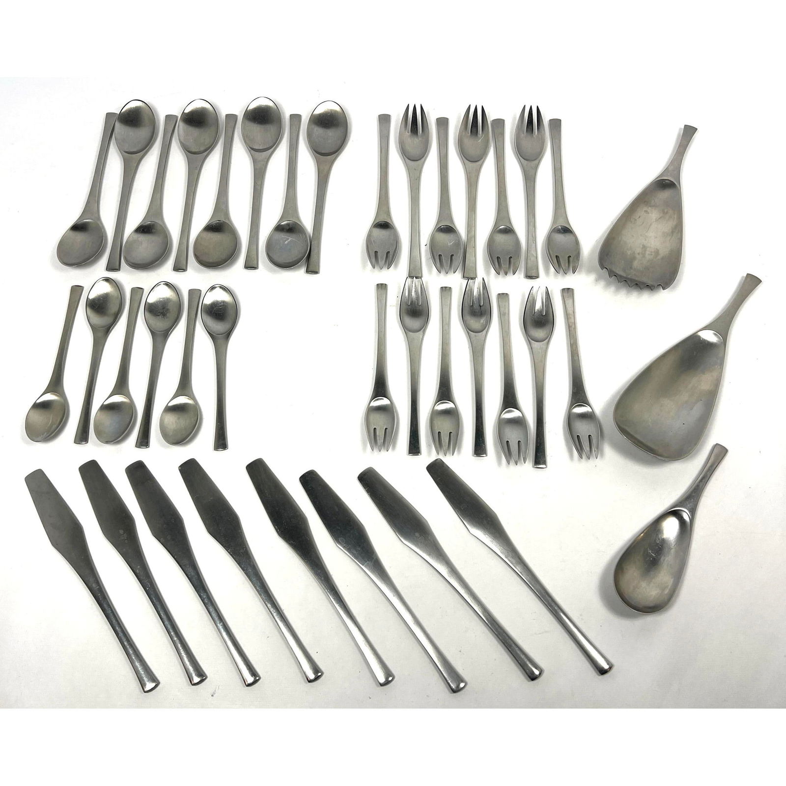 39 pcs Dansk Odin, Jens Quistgaard  Stainless Flatware - Manufacturer: Dansk, Jens QuistgaardPatter (1 of 15)
