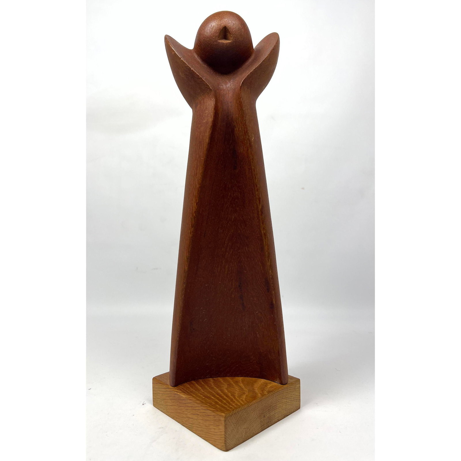 Danish Modern Denmark Teak Wood Sculpture: Danish Modern Denmark Teak Wood Sculpture Dimensions: Height: 13 inches, Width: 3.75 inches, Depth: 3.75 inches. --- US Packing and Shipping charge: $35 Plus insurance at a rate of $1 per hundred.
