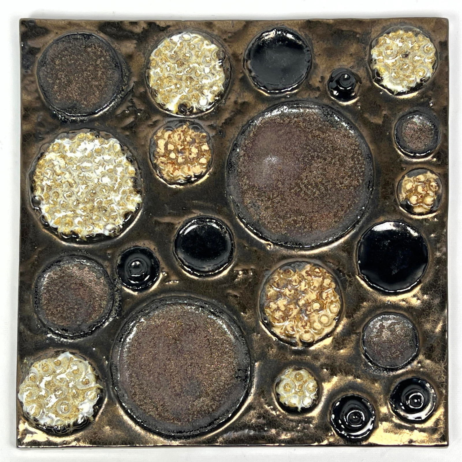 Montana Labelle Evora Handmade Pottery wall sculpture. (1 of 9)