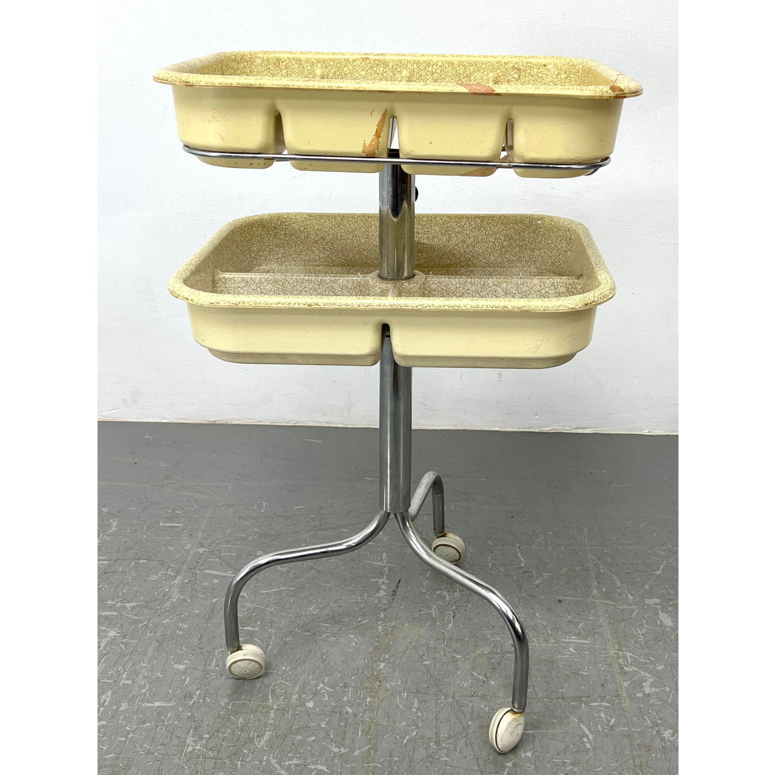 Mid Century Fiberglass and Chrome Artists Rolling Cart (1 of 11)