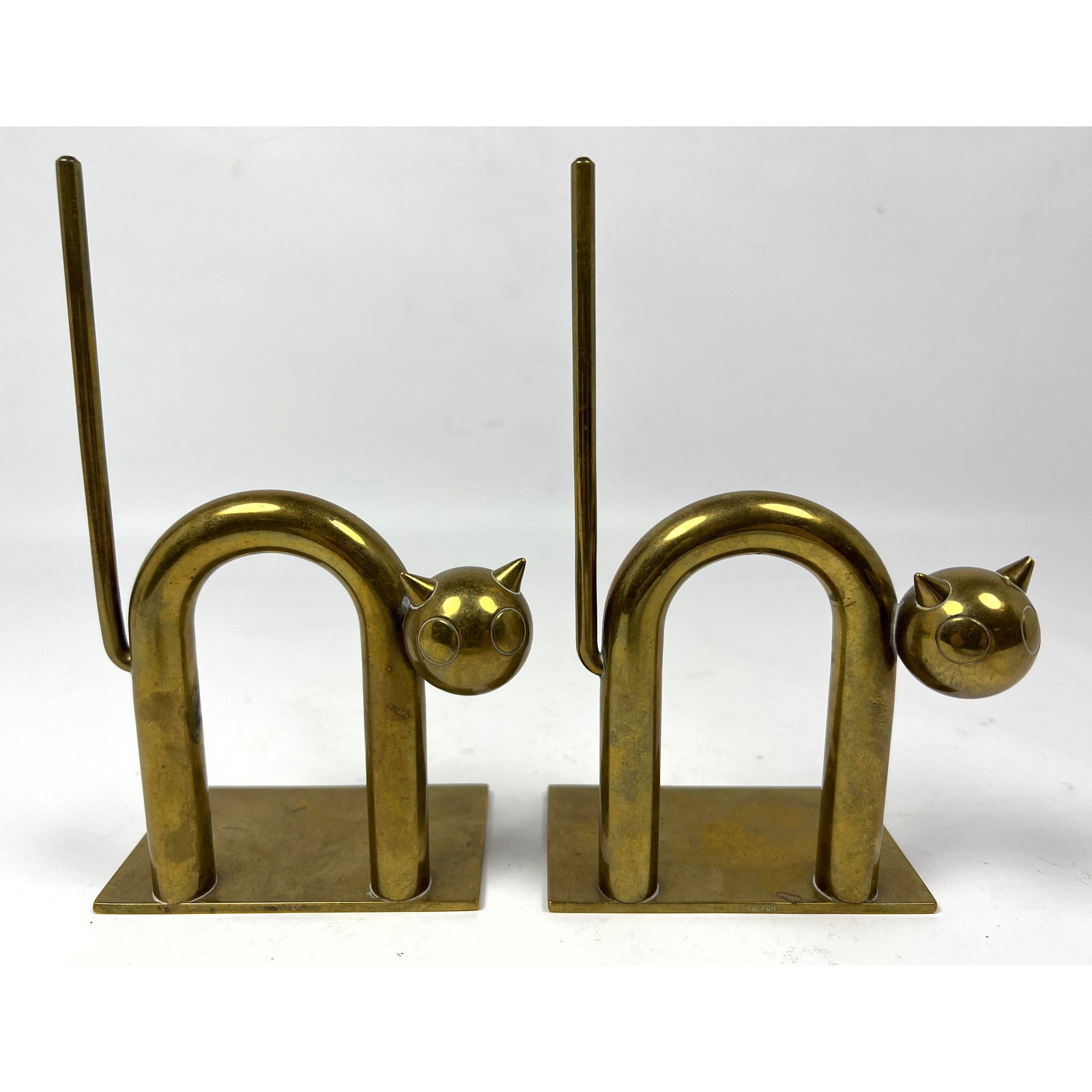 Walter von Nessen for CHASE Cat Brass Bookends. 1930-1935. Modernist Figural Accessories. Marked. (1 of 10)