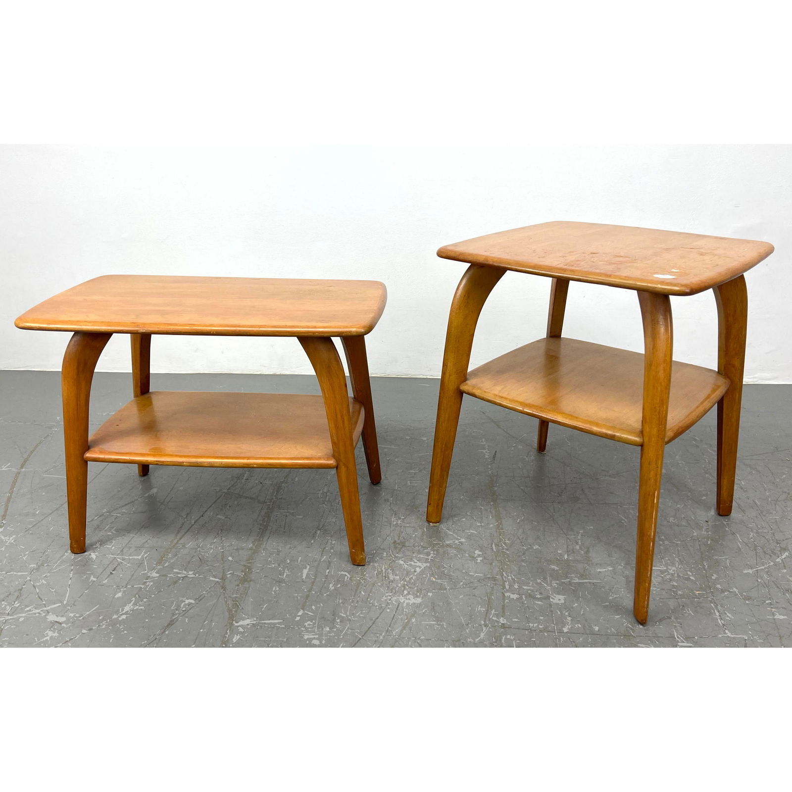 2pcs Heywood Wakefield side Tables. Arched legs. Different sizes and heights.: 2pcs Heywood Wakefield side Tables. Arched legs. Different sizes and heights. Dimensions: Height: 25.5 inches, Width: 21 inches, Depth: 21 inches. - Additional Dimensions: Smaller H: 21 inches, W: 28