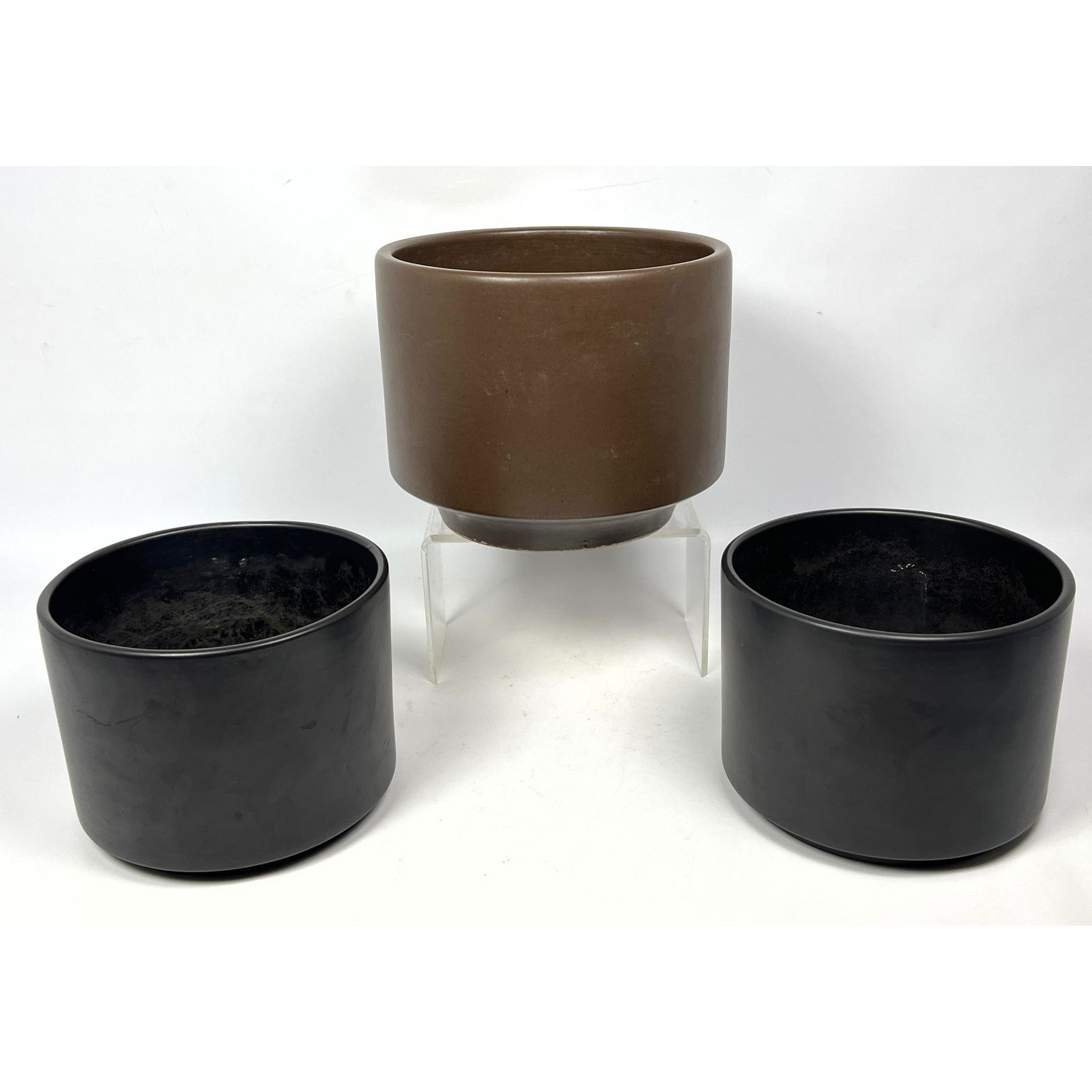 3pc Glazed Gainey Architectural Pottery Planters. Black and brown glazed planters. (1 of 15)
