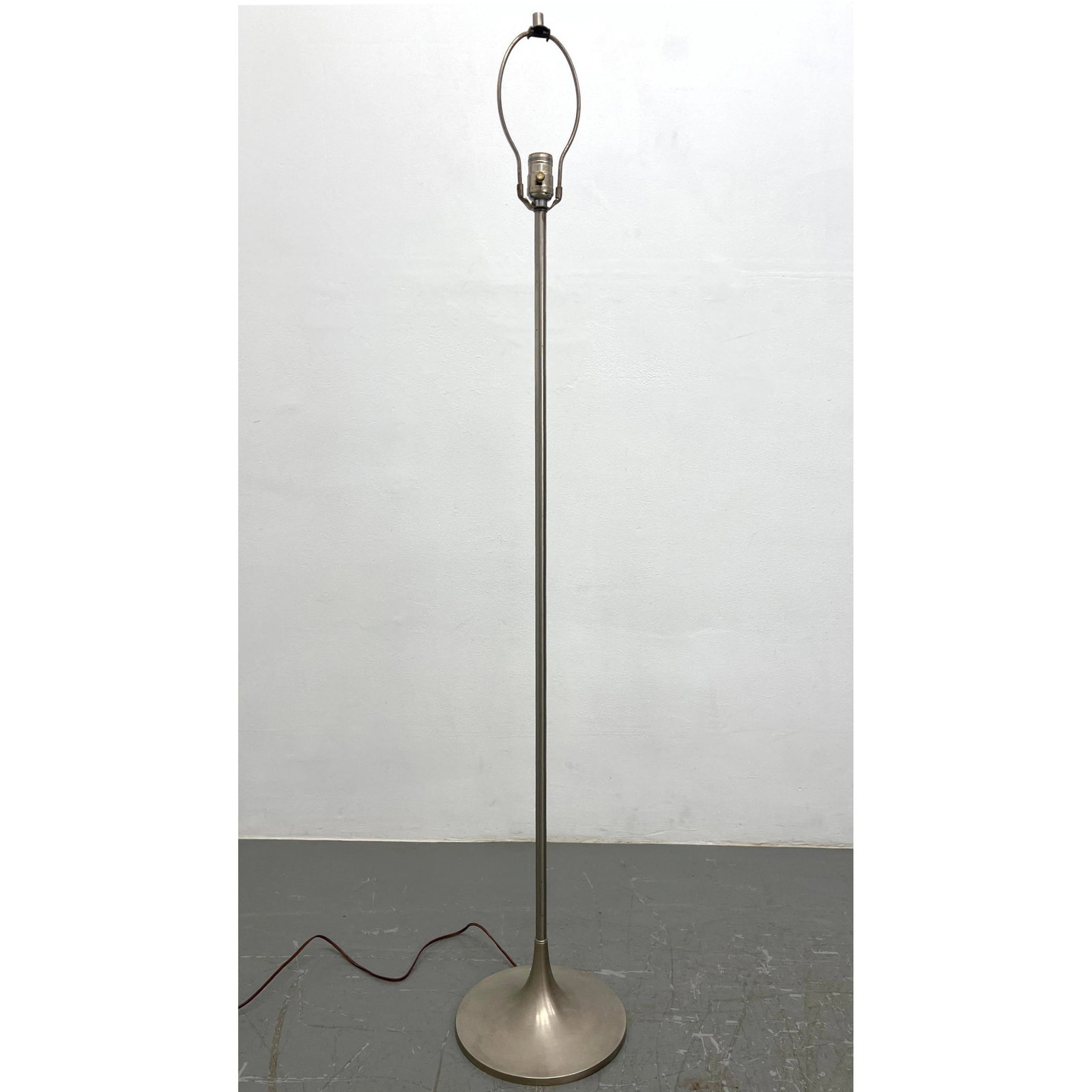 Laurel L6 model tulip floor lamp. Modernist Stainless finish.: Laurel L6 model tulip floor lamp. Modernist Stainless finish. Dimensions: Height: 55 inches, Width: 10.5 inches, Depth: 10.5 inches. --- We offer curbside delivery to NYC, Manhattan, Close Brooklyn, H