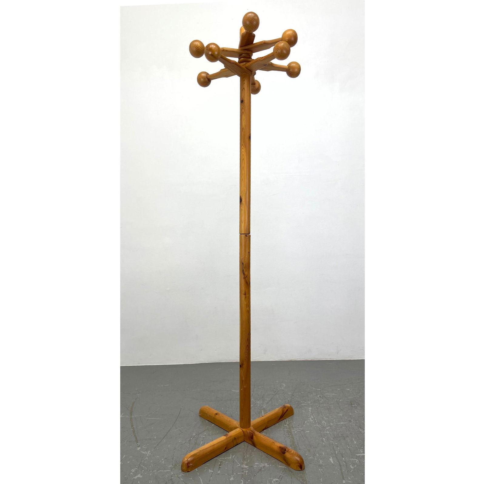 Italian Pine Articulating Coat Rack with Spherical Hooks. Chapo Style.: Italian Pine Articulating Coat Rack with Spherical Hooks. Chapo Style. Dimensions: Height: 65 inches, Width: 17 inches, Depth: 17 inches. --- We offer curbside delivery to NYC, Manhattan, Close Brookl