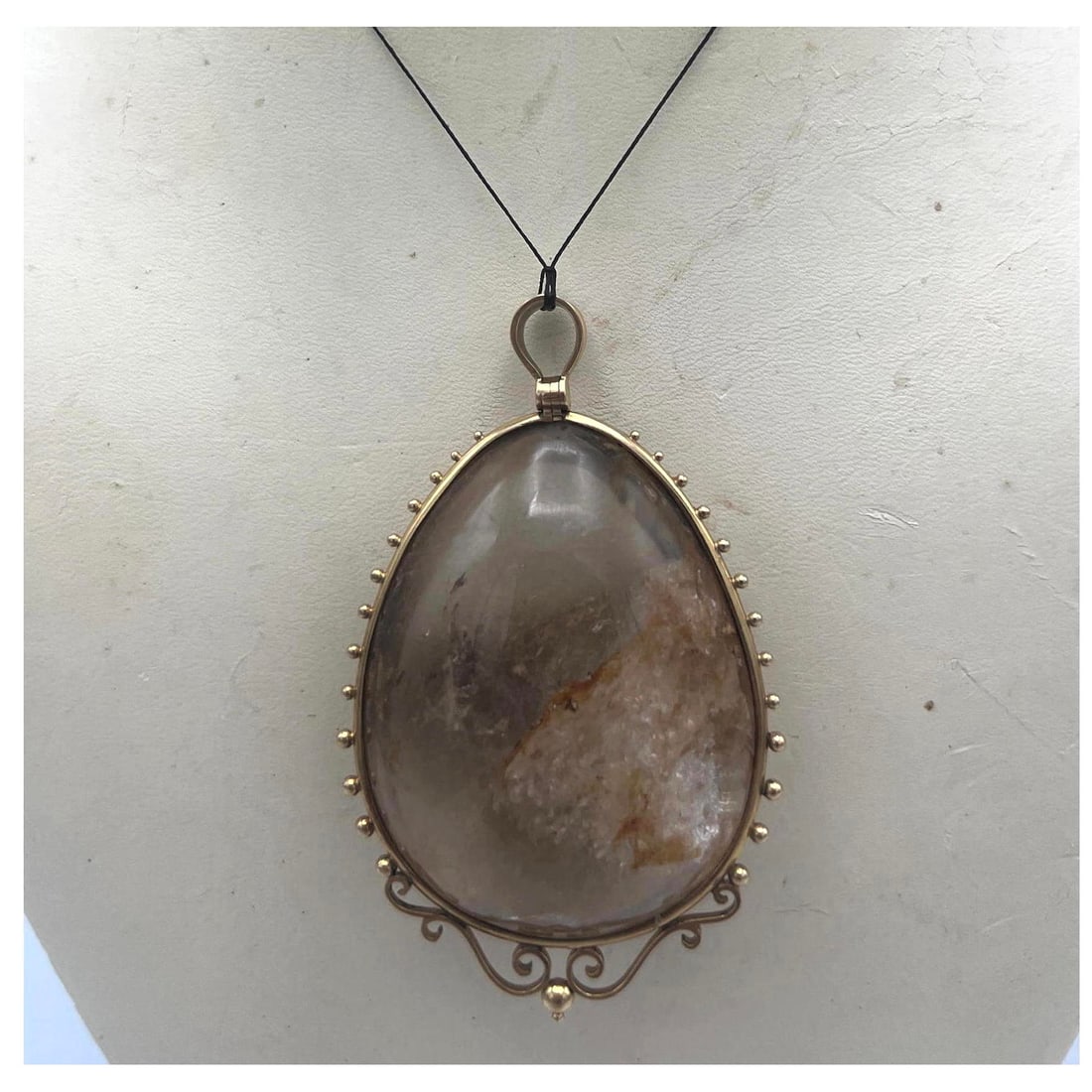 Large Natural 14K gold rock Quartz Crystal Teardrop Pendant. Antique Gold Frame. Tests 14K. Not mark: Large Natural 14K gold rock Quartz Crystal Teardrop Pendant. Antique Gold Frame. Tests 14K. Not marked. Dimensions: Height: 3 inches, Width: 2 inches, Depth: .75 inches. --- US Packing and Shipping ch