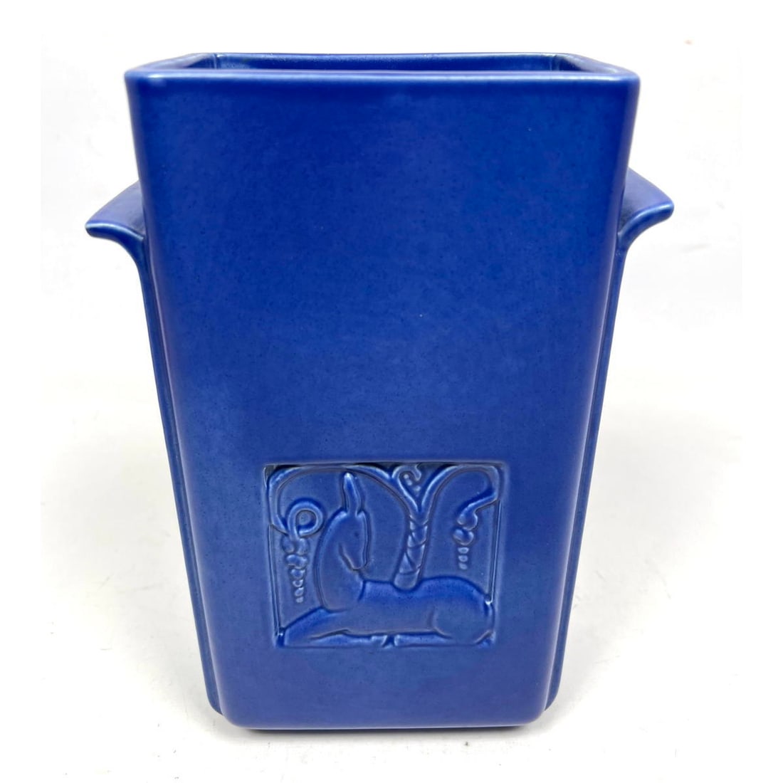 Deco vase in the style of Rockwell Kent Pottery vase by Trenton Art Potteries. (1 of 10)