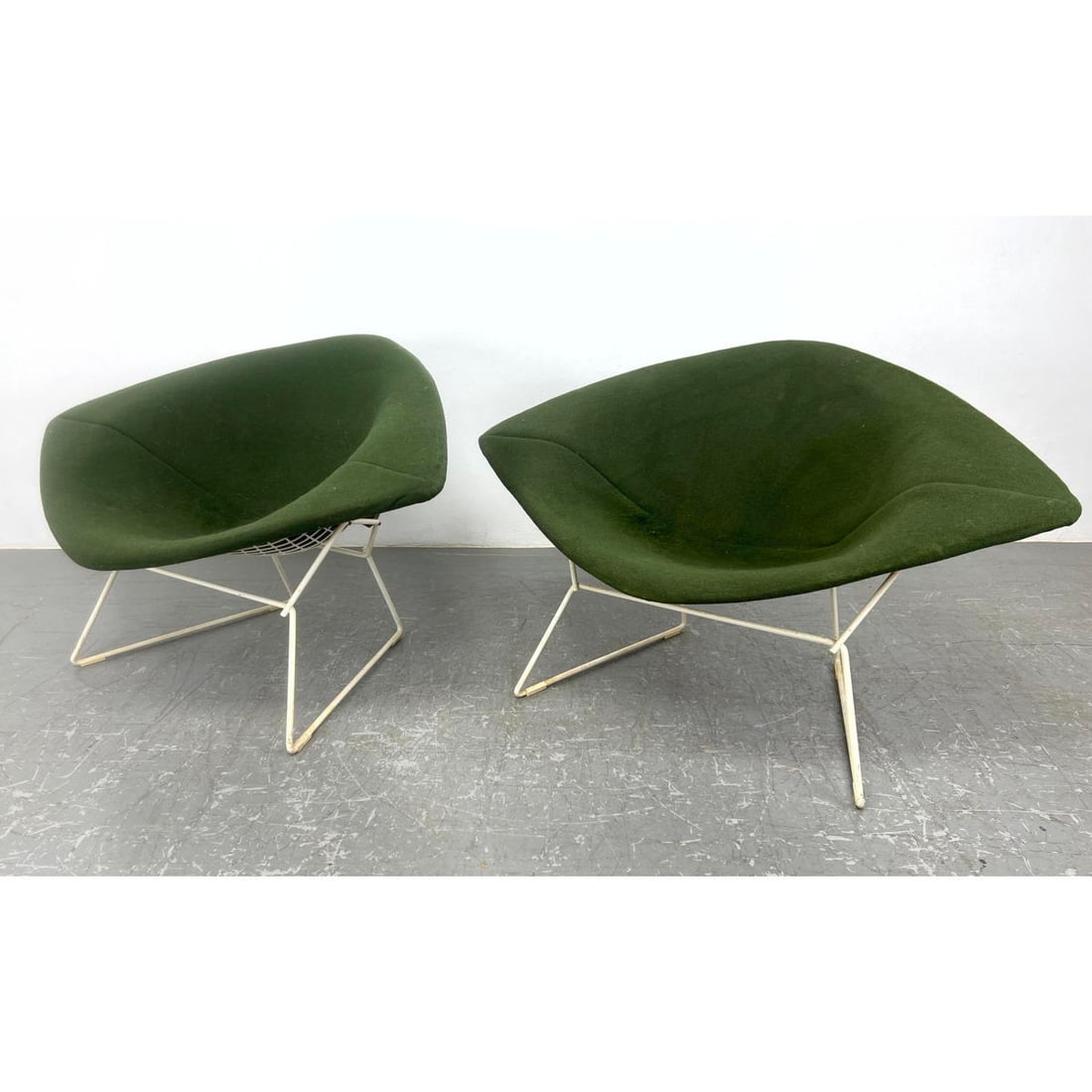 Pair Harry Bertoia for Knoll  Large Diamond Chairs. Lounge Chairs. (1 of 20)