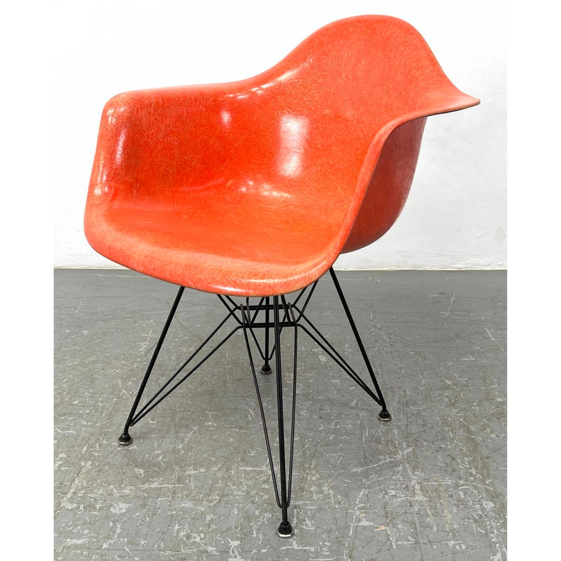 Eames Herman Miller Rope Edge Shell Arm Chair with Eiffel Tower Base. Some spots of wear. (1 of 20)