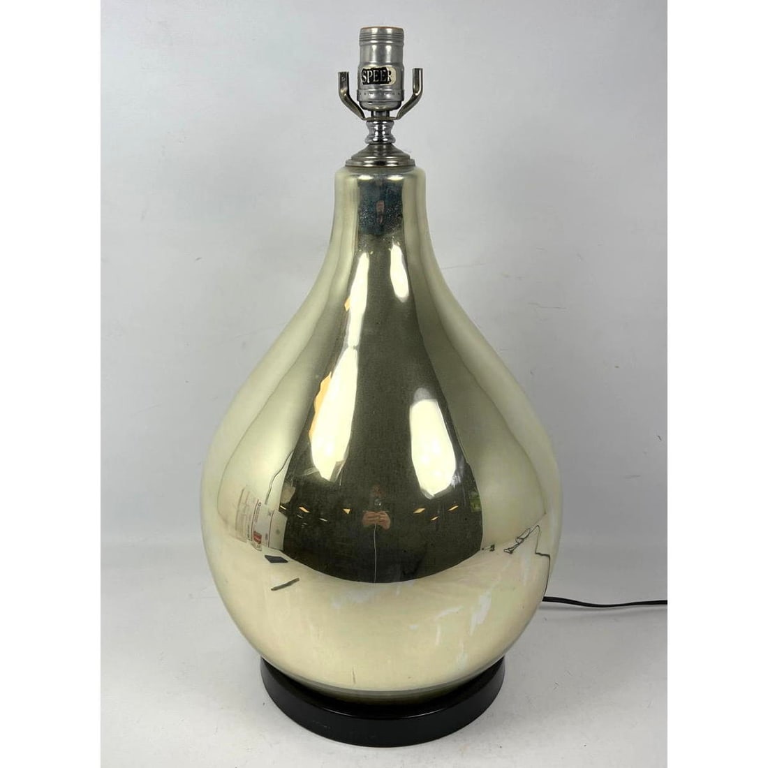 Vintage Mercury glass table lamp. (1 of 10)