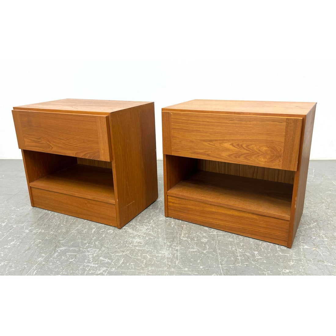 Pair Danish Modern Denmark Teak Nightstands. (1 of 16)