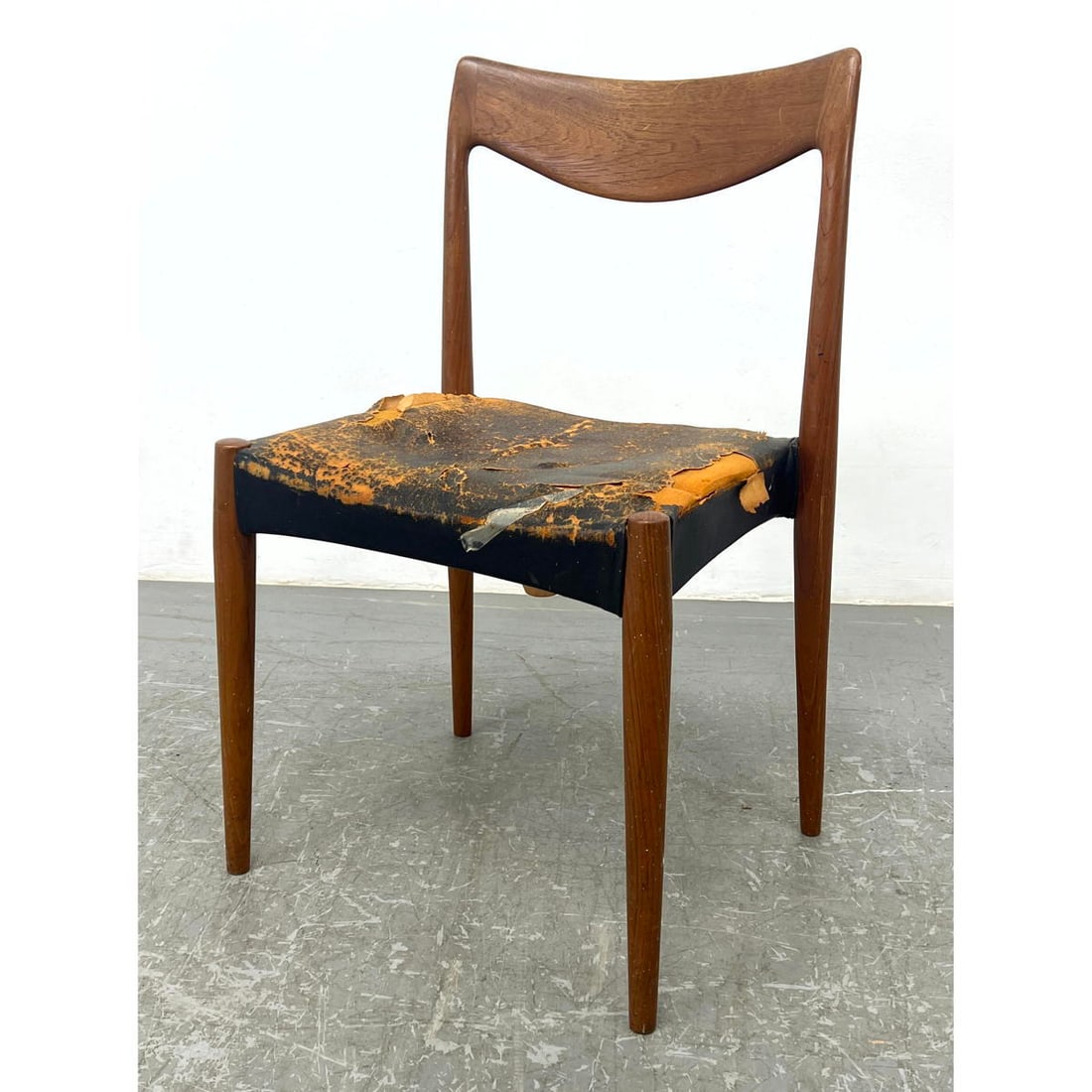 Norway Modern Teak Dining Side Chair.: Norway Modern Teak Dining Side Chair. Dimensions: Height: 31 inches, Width: 18 inches, Depth: 16.5 inches. - Seat Height: 17.5 inches ---