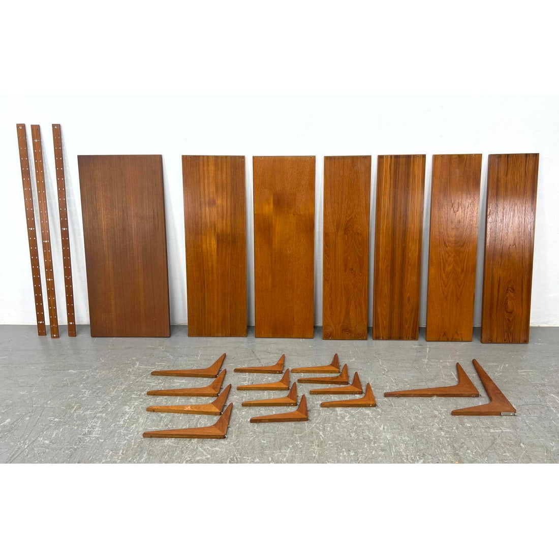 Hansen and Guldborg Teak Shelving Unit. 3 Poles. 7 Shelves. 14 Brackets (1 of 11)