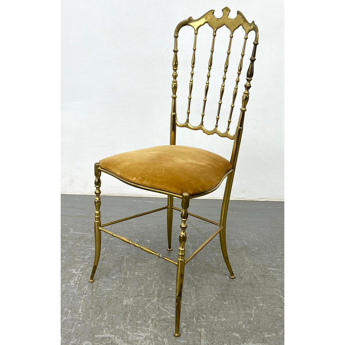 Modernist Italian Brass Chiavari style Chair. Decorative brass crest and spindles. (1 of 11)