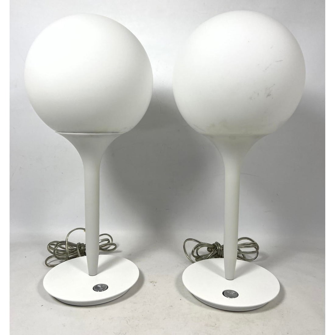 Pr Artemide Castore M. De Lucchi Frosted Glass Ball Shade Table Lamps. Modernist Lighting. (1 of 14)