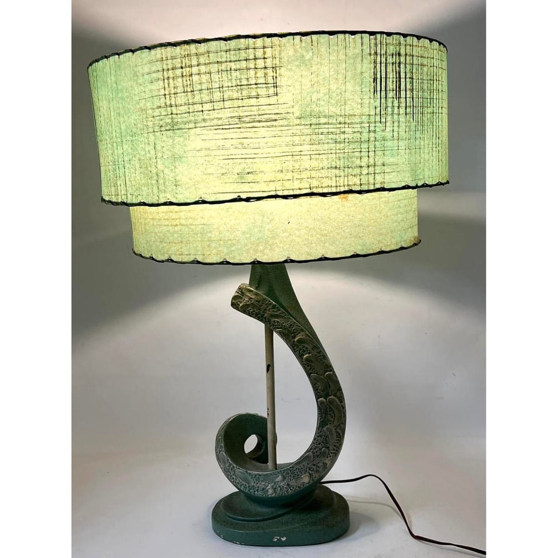 50s Modern Plaster Table Lamp with Original Shade. (1 of 20)