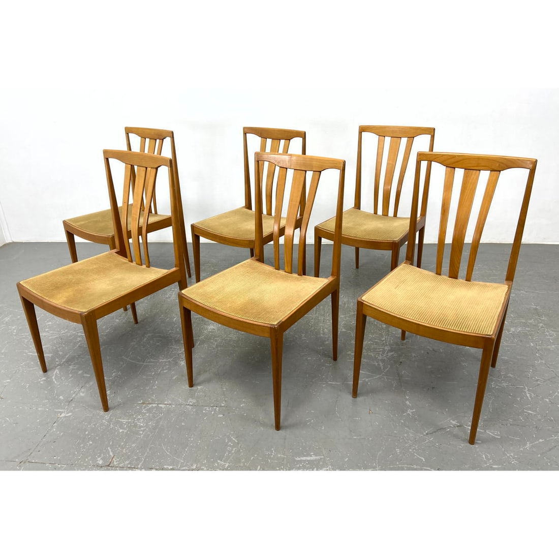 6pc Mid Century Modern Dining Chairs. Splayed back with Bowed front seats. Tapered Legs.: 6pc Mid Century Modern Dining Chairs. Splayed back with Bowed front seats. Tapered Legs. Dimensions: Height: 36 inches, Width: 18.5 inches, Depth: 20 inches. - Seat Height: 17 inches ---