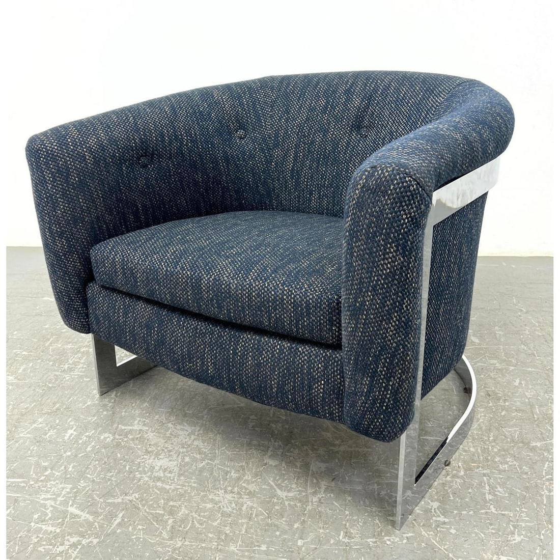 Milo Baughman Style lounge chair. Wide Chrome frame. Not signed (1 of 9)