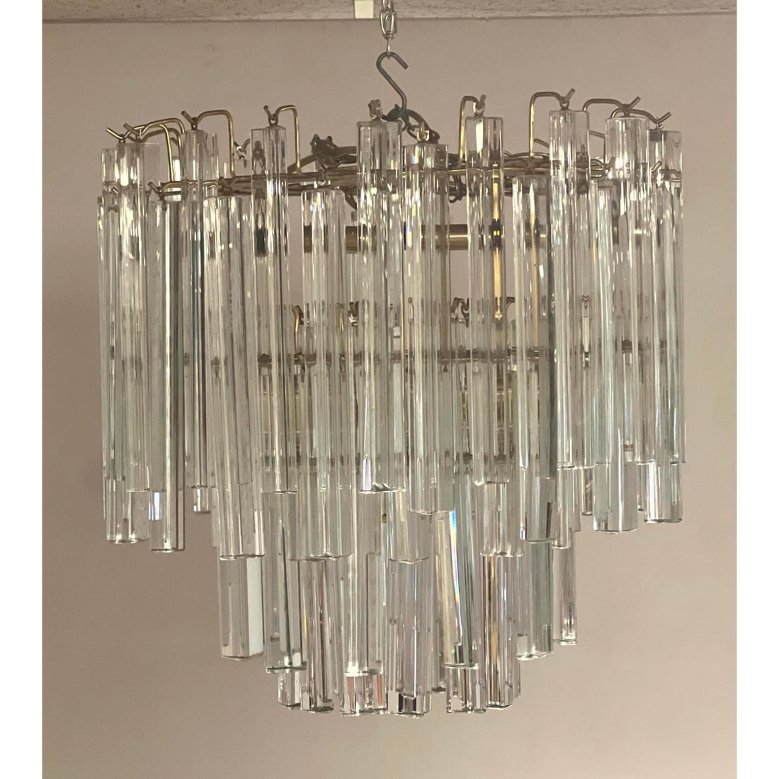 Venini/Camer Chandelier Pendant Lamp.: Venini/Camer Chandelier Pendant Lamp. Dimensions: Height: 20 inches, Width: 20 inches, Depth: 20 inches. ---