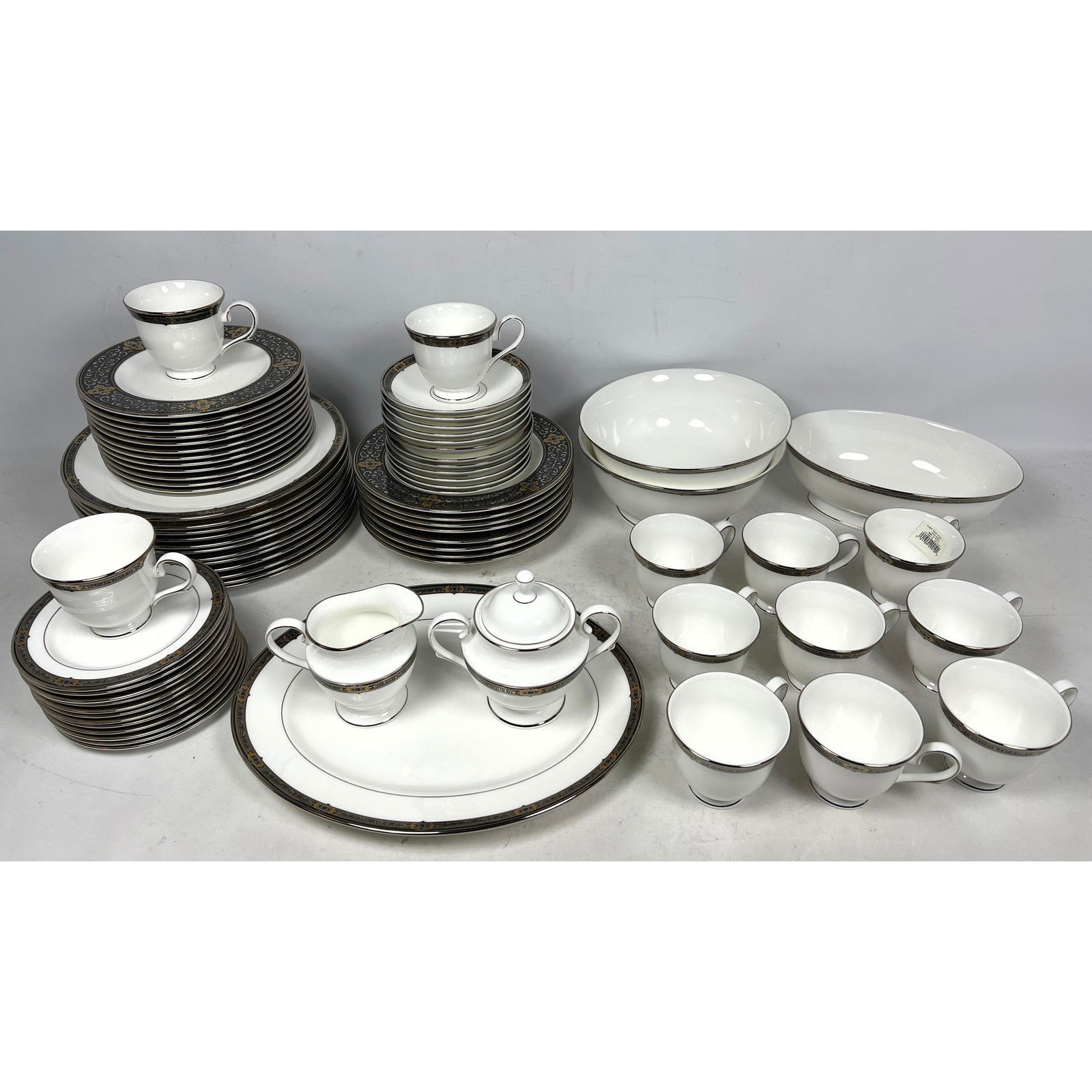 74 pcs Lenox Vintage Jewel Fine bone China China Dish set. Dishes.-- Manufacturer: LenoxPattern: Vi: 74 pcs Lenox Vintage Jewel Fine bone China China Dish set. Dishes.-- Manufacturer: LenoxPattern: Vintage JewelTotal Piece count: 74 - Material: Fine bone China12 - 3.5 inch Cups.12 - 6 inch Saucers.12