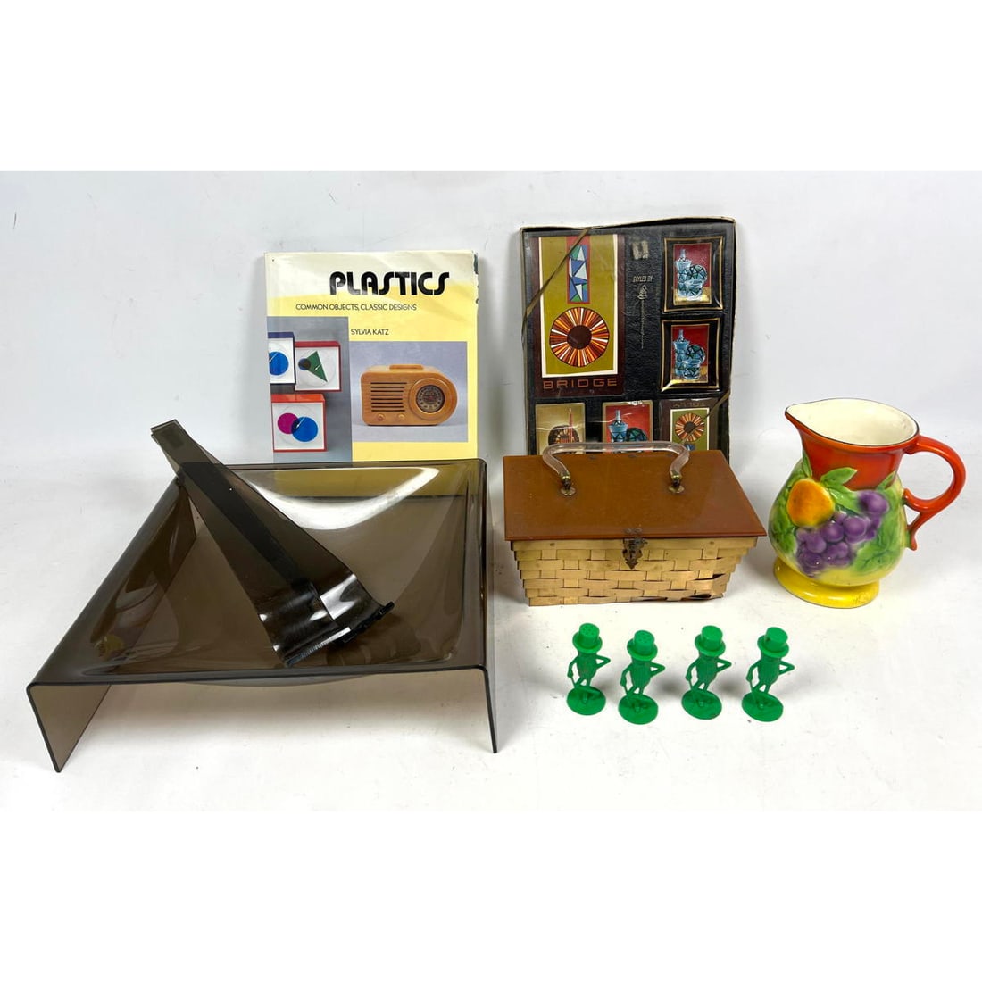 Curiosity Cabinet Collection. 2 Pair Planter's Peanuts Mr Peanuts Salt Pepper Shakers. Mid Century P (1 of 19)