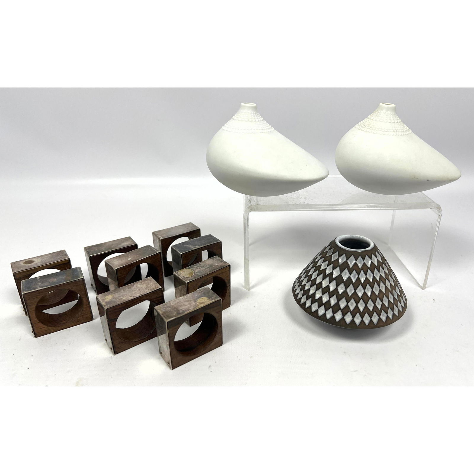 Mid Century Modern Lot.  2 Tapio Wirkkala for Rosenthal Pullo bird vases. Michael Anderson Glazed Ce (1 of 18)