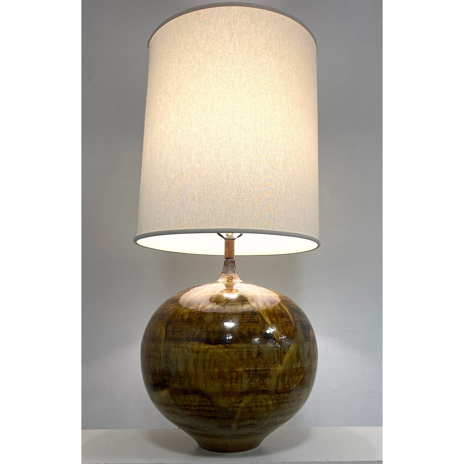 Large Midcentury modern glazed pottery Table Lamp. (1 of 9)