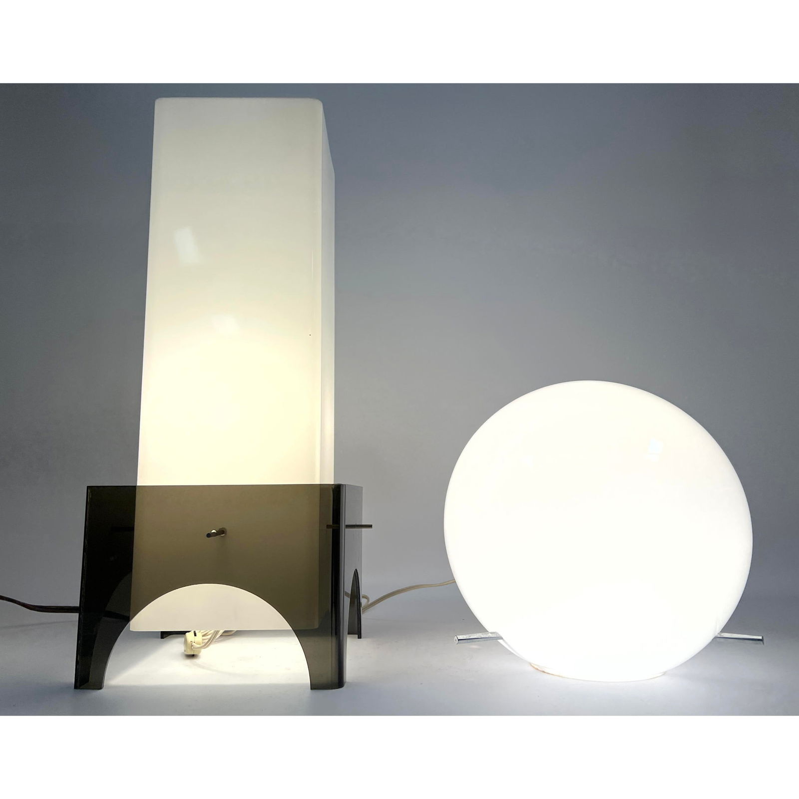 Paul Mayen Habitat Mid Century Modern Mod Table Lamps. Ball glass, column acrylic. (1 of 16)