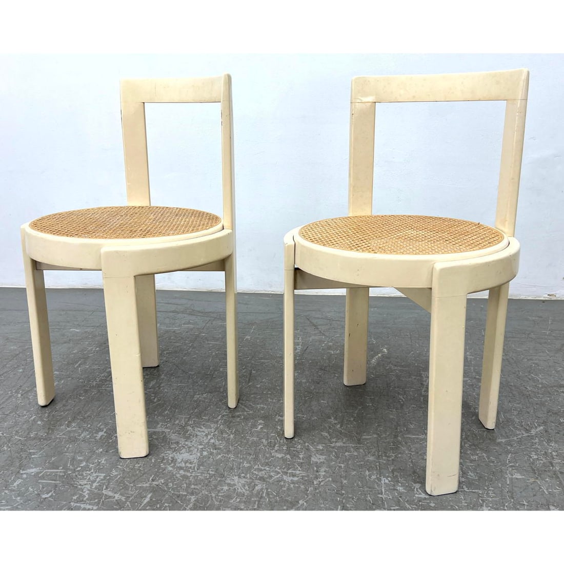 Gianfranco Frattini Style Italian Chairs with Cane Seats.: Gianfranco Frattini Style Italian Chairs with Cane Seats. Dimensions: Height: 31 inches, Width: 19.25 inches, Depth: 17.5 inches. - Seat Height: 19 inches --- - - We offer curbside delivery to NYC, Ma