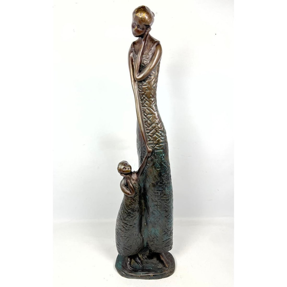 Bronze sculpture mother and child. Signed on base (1 of 20)