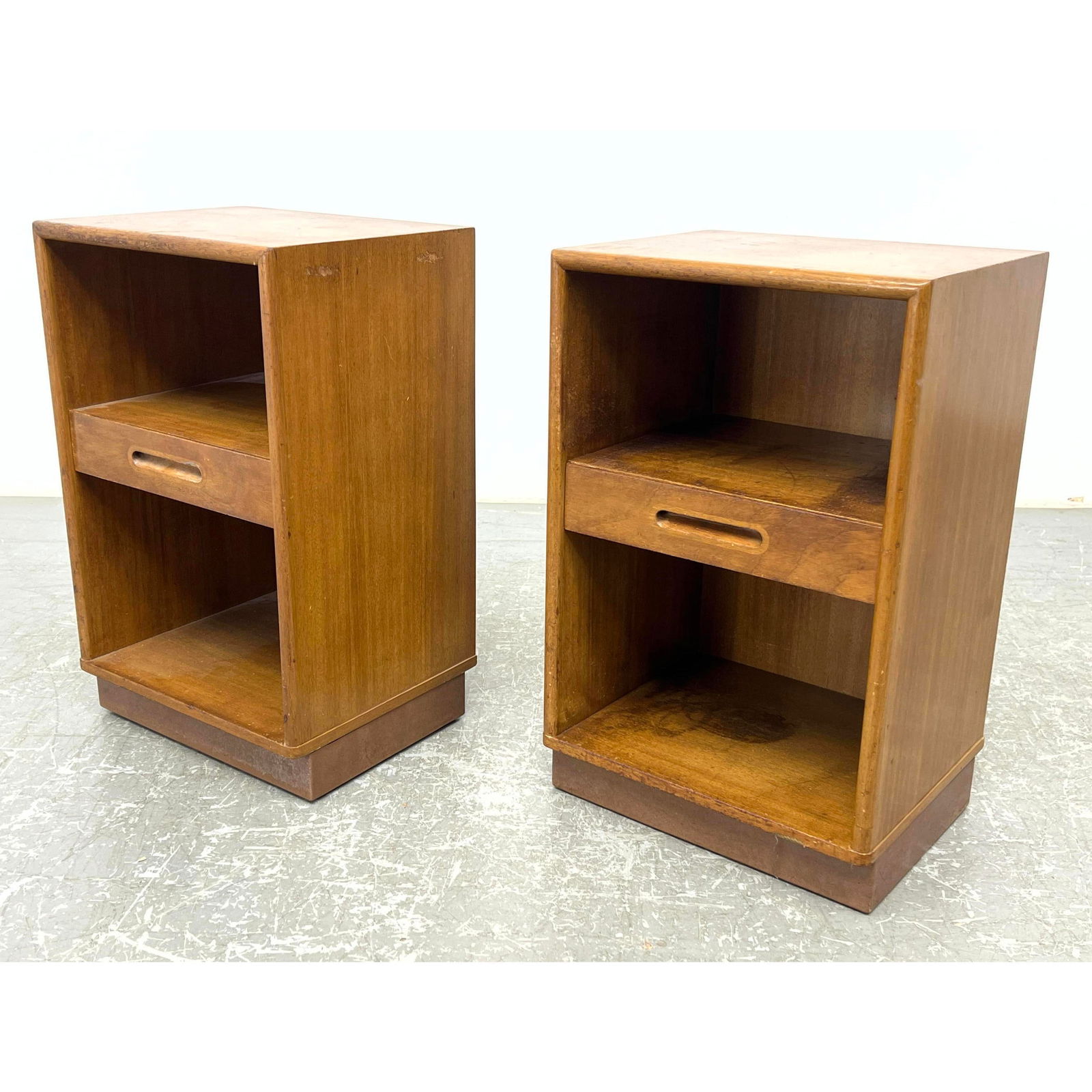 Pair Dunbar Side end Tables. leather covered bases. (1 of 17)